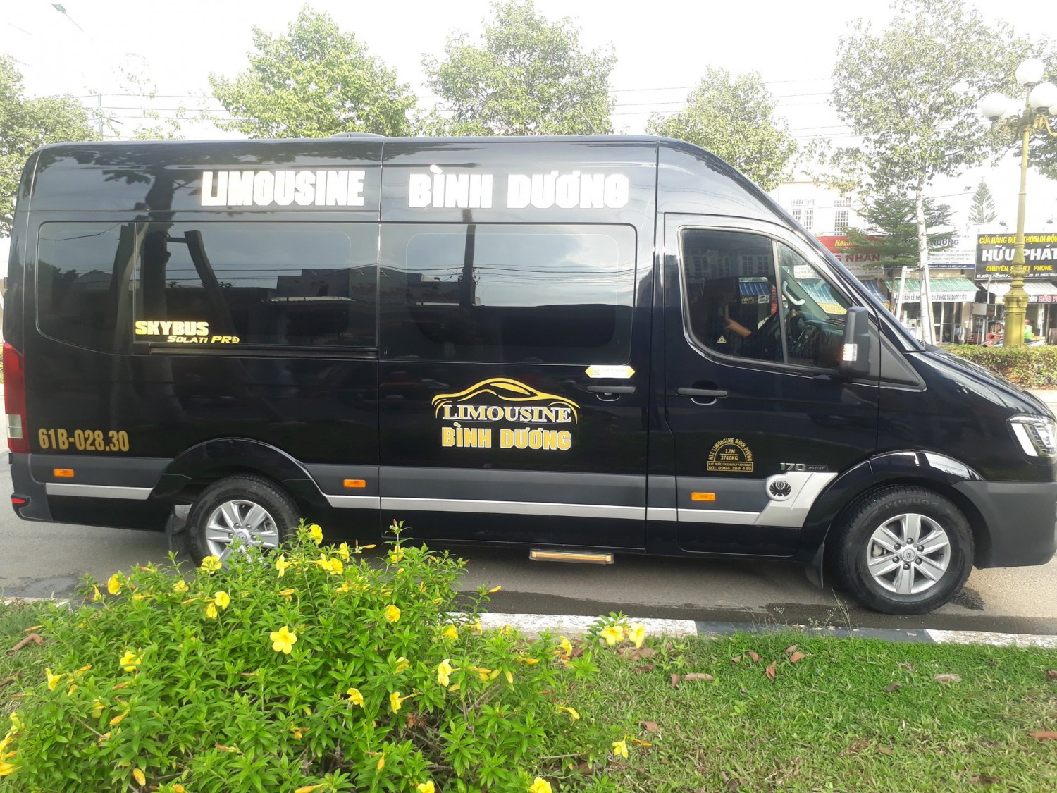 Limousine Bình Dương Vũng Tàu xe víp 0922242225