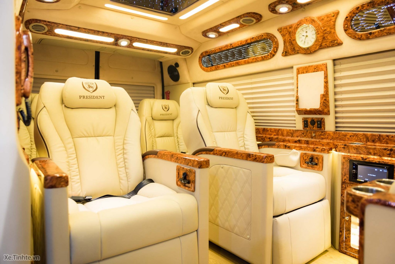 vip limosine bình duong